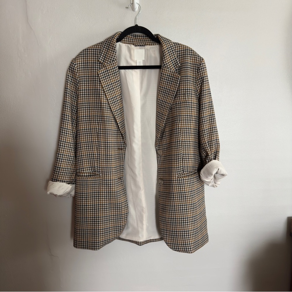 Oversized plaid blazer
